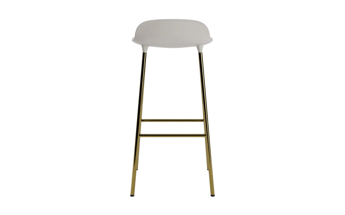 Form Barstuhl 75 cm Messing warmes grau in Warmes Grau präsentiert im Onlineshop von KAQTU Design AG. Barstuhl ist von Normann Copenhagen