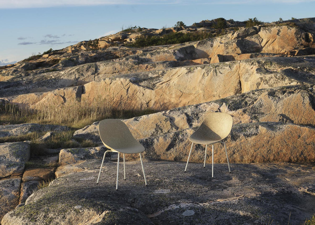 Mat Stuhl schwarzes Stahl Hanf in Hanf präsentiert im Onlineshop von KAQTU Design AG. Stuhl ist von Normann Copenhagen