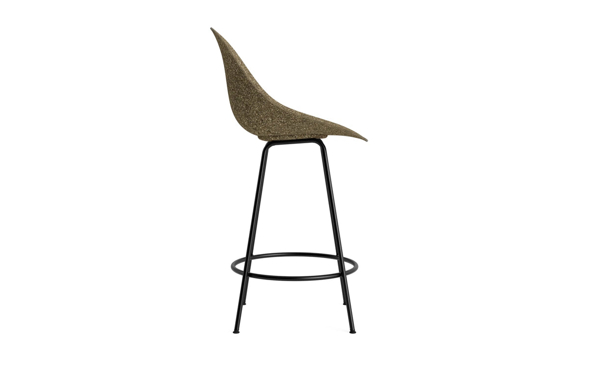 Mat Barstuhl 65 cm schwarzes Stahl Seegras in Seaweed präsentiert im Onlineshop von KAQTU Design AG. Barstuhl ist von Normann Copenhagen