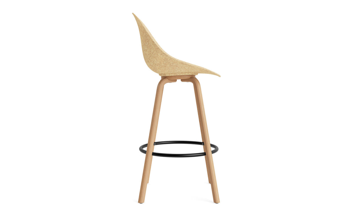 Mat Barstuhl 75 cm Buchenholz/schwarz in Hanffasern präsentiert im Onlineshop von KAQTU Design AG. Barstuhl ist von Normann Copenhagen