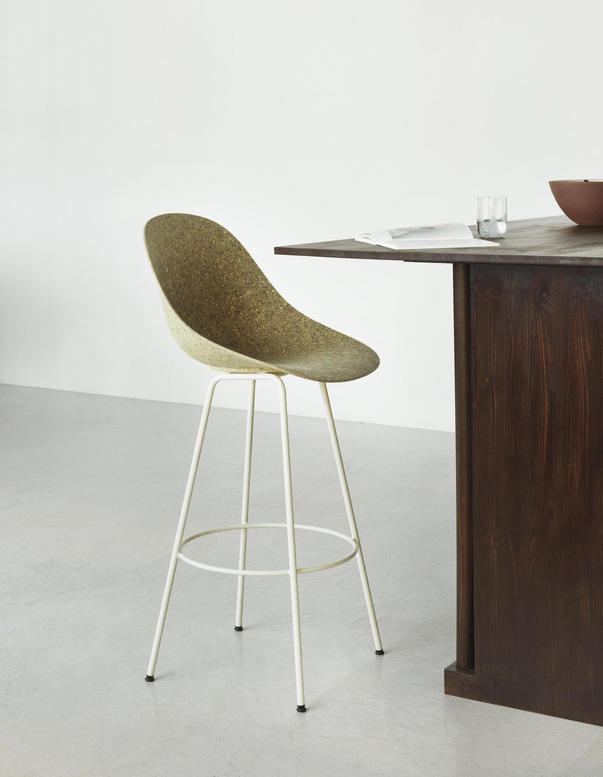 Mat Barstuhl 75 cm Creme stahl Seegras in Seegras präsentiert im Onlineshop von KAQTU Design AG. Barstuhl ist von Normann Copenhagen
