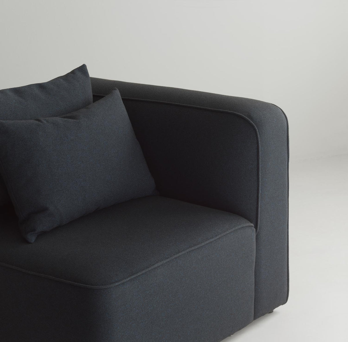 Cushion for Softy, Sum, Swell 45x30 cm in präsentiert im Onlineshop von KAQTU Design AG. Deko Kissen ist von Normann Copenhagen