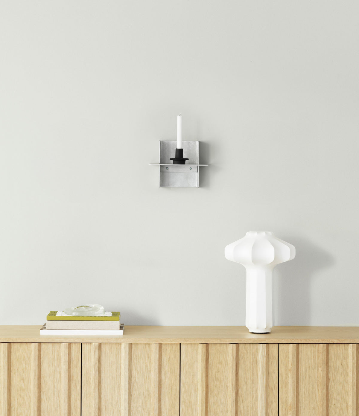 Phantom Leuchte in Table Lamp präsentiert im Onlineshop von KAQTU Design AG. Stehleuchte ist von Normann Copenhagen