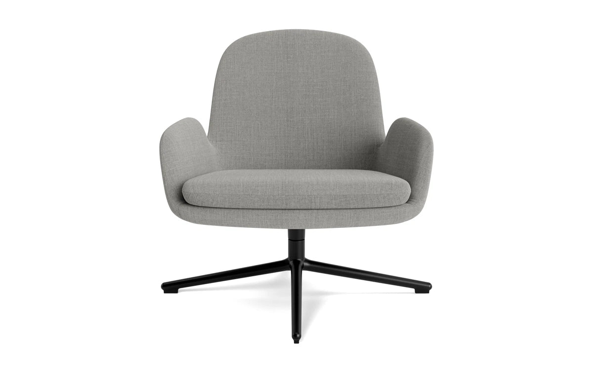 Era Lounge-Sessel niedrig mit Drehgestell schwarzes Aluminium Remix in Remix 133 präsentiert im Onlineshop von KAQTU Design AG. Drehsessel ist von Normann Copenhagen