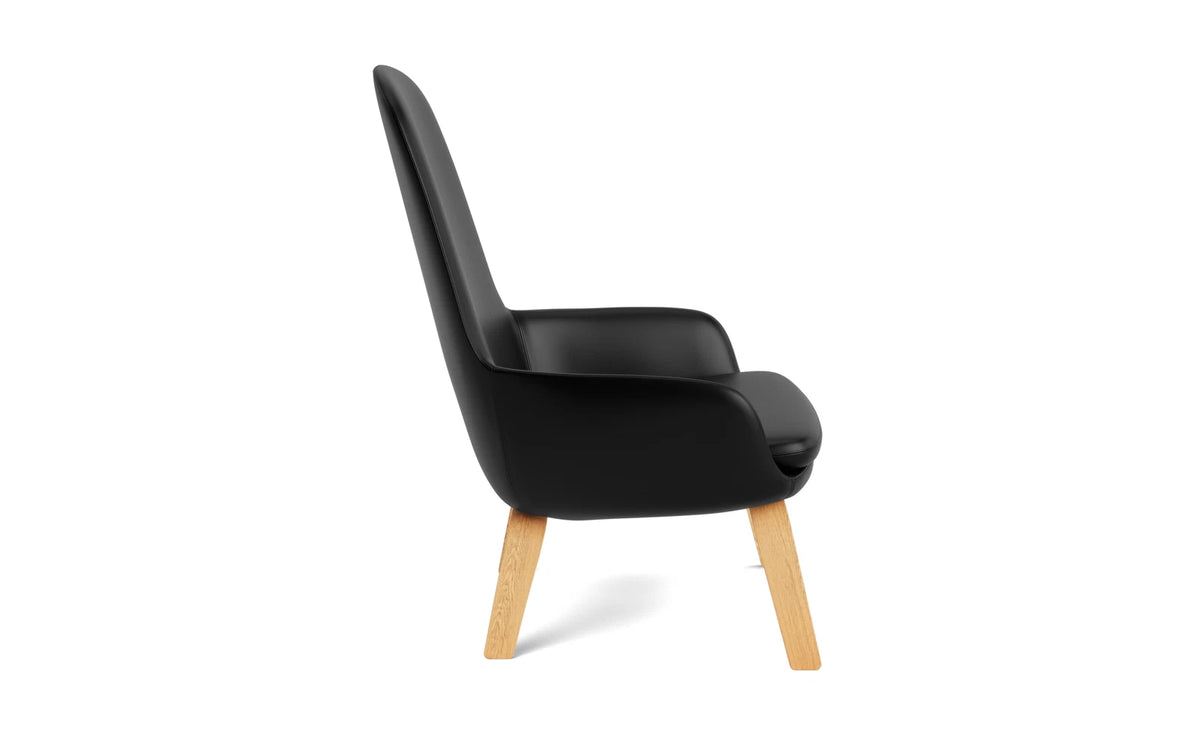 Era Lounge-Sessel hoch Eiche Ultra in Ultra 41599 präsentiert im Onlineshop von KAQTU Design AG. Sessel ist von Normann Copenhagen