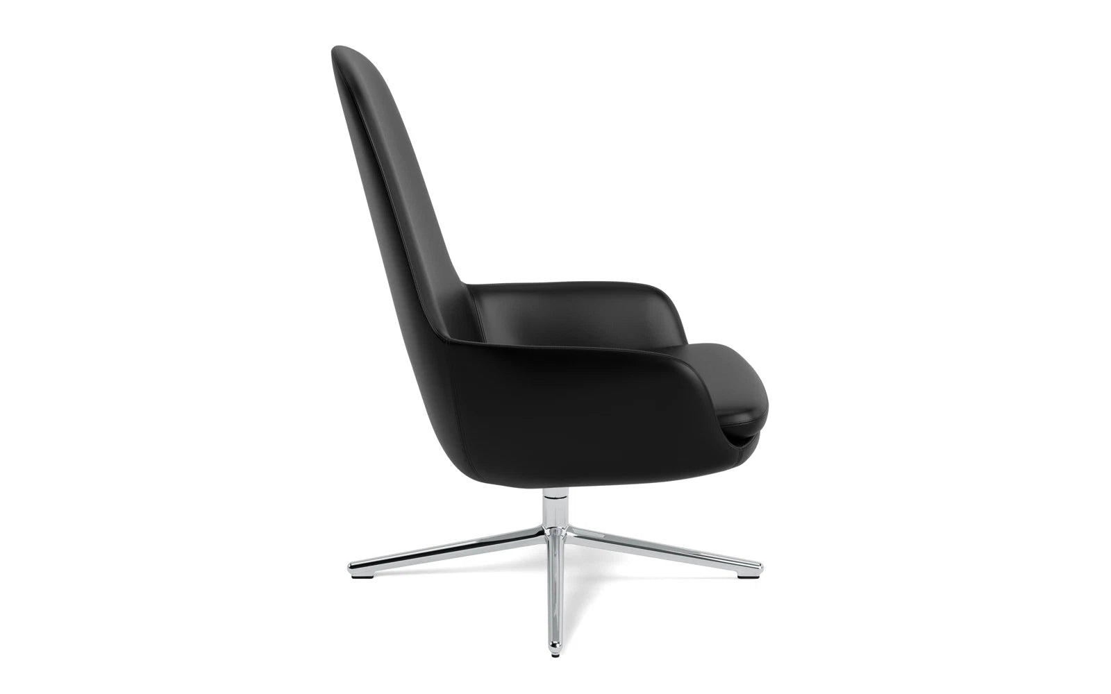 Der Era Lounge-Sessel hoch von Normann Copenhagen bietet elegantes Design und ein flexibles Drehgestell aus Aluminium für höchsten Sitzkomfort.