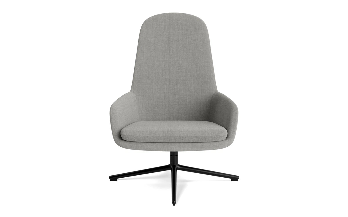 Era Lounge-Sessel hoch mit Drehgestell schwarzes Aluminium Remix in Remix 133 präsentiert im Onlineshop von KAQTU Design AG. Drehsessel ist von Normann Copenhagen