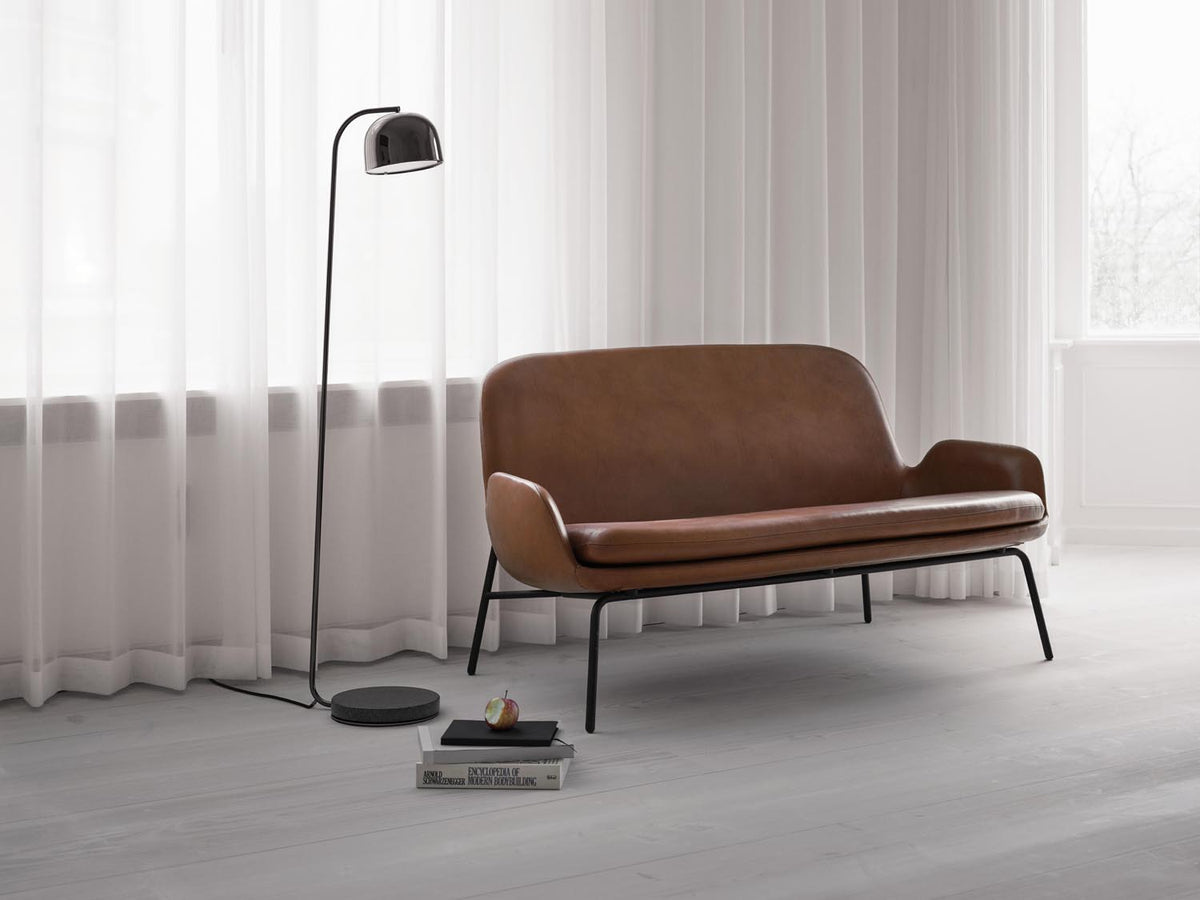 Era Sofa schwarzer Stahl Ultra in Ultra 41599 präsentiert im Onlineshop von KAQTU Design AG. 2er Sofa ist von Normann Copenhagen