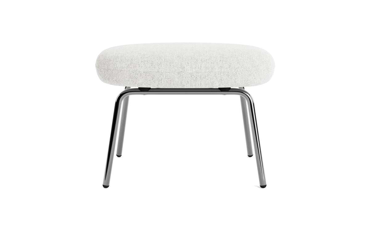 Era Fusshocker Chrom Hallingdal in Hallingdal 110 präsentiert im Onlineshop von KAQTU Design AG. Ottoman ist von Normann Copenhagen