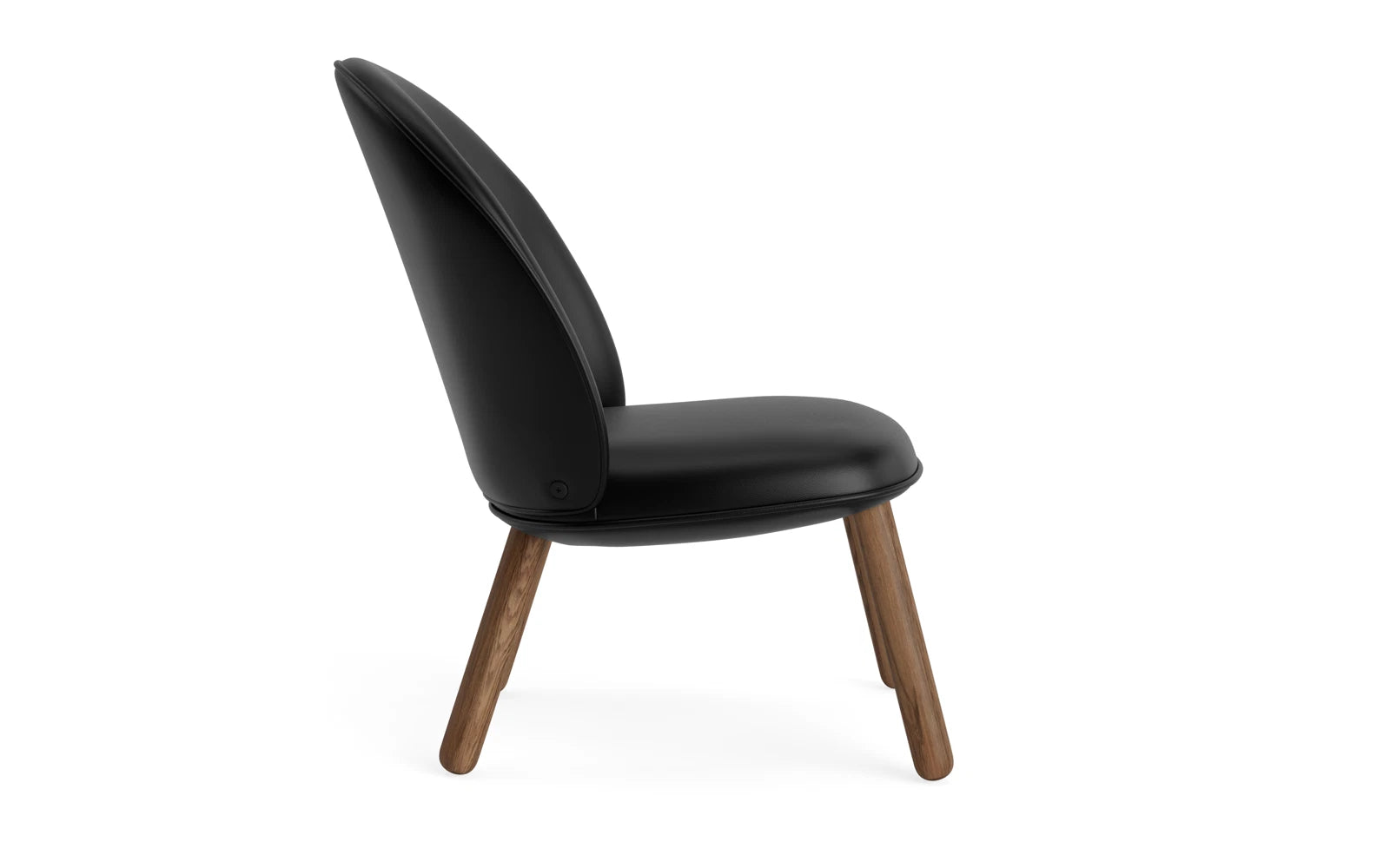 Genießen Sie den Ace Lounge-Sessel Gebeizte Eiche Ultra von Normann Copenhagen – ein stilvolles Design, das Komfort und Funktionalität für moderne Wohnräume bietet.