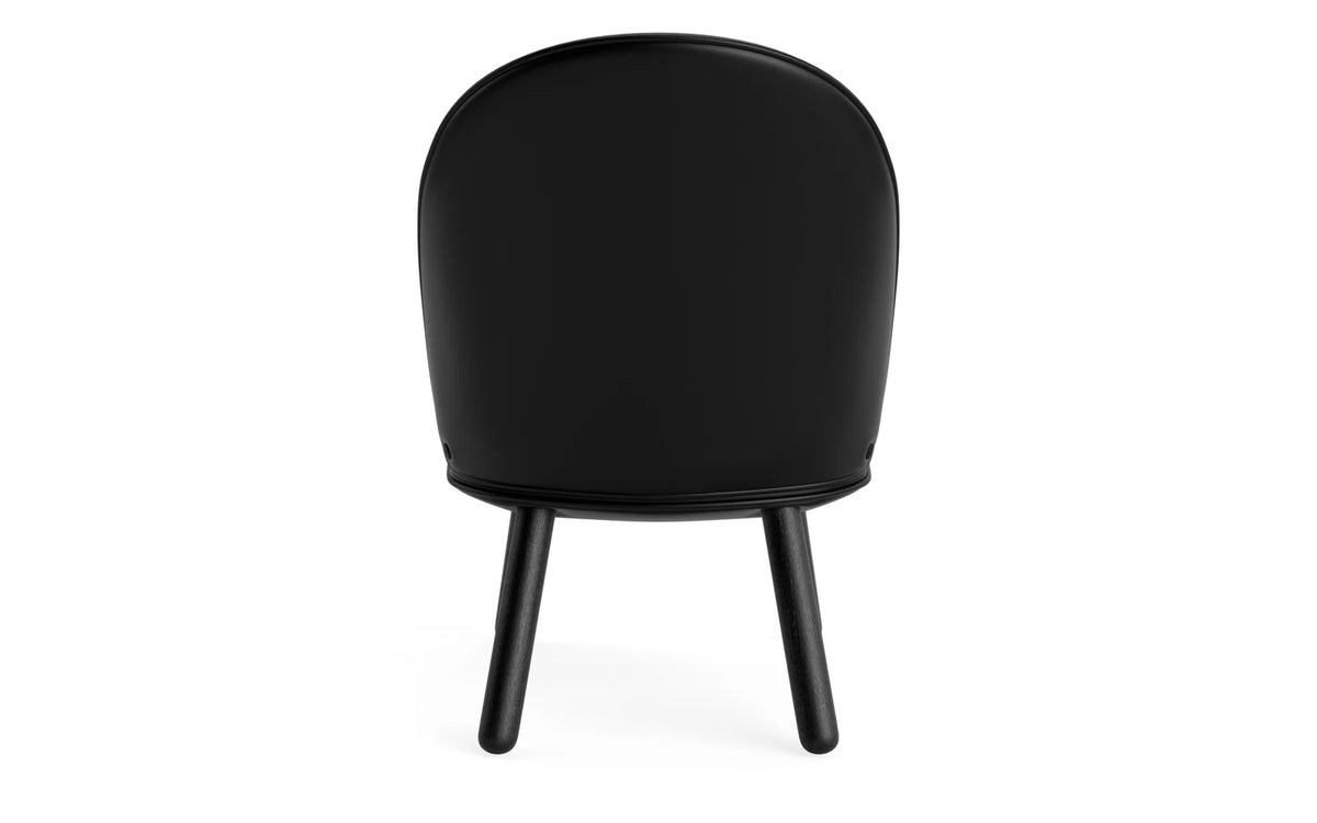 Ace Lounge-Sessel schwarze Eiche Ultra in Ultra 41599 präsentiert im Onlineshop von KAQTU Design AG. Sessel ist von Normann Copenhagen