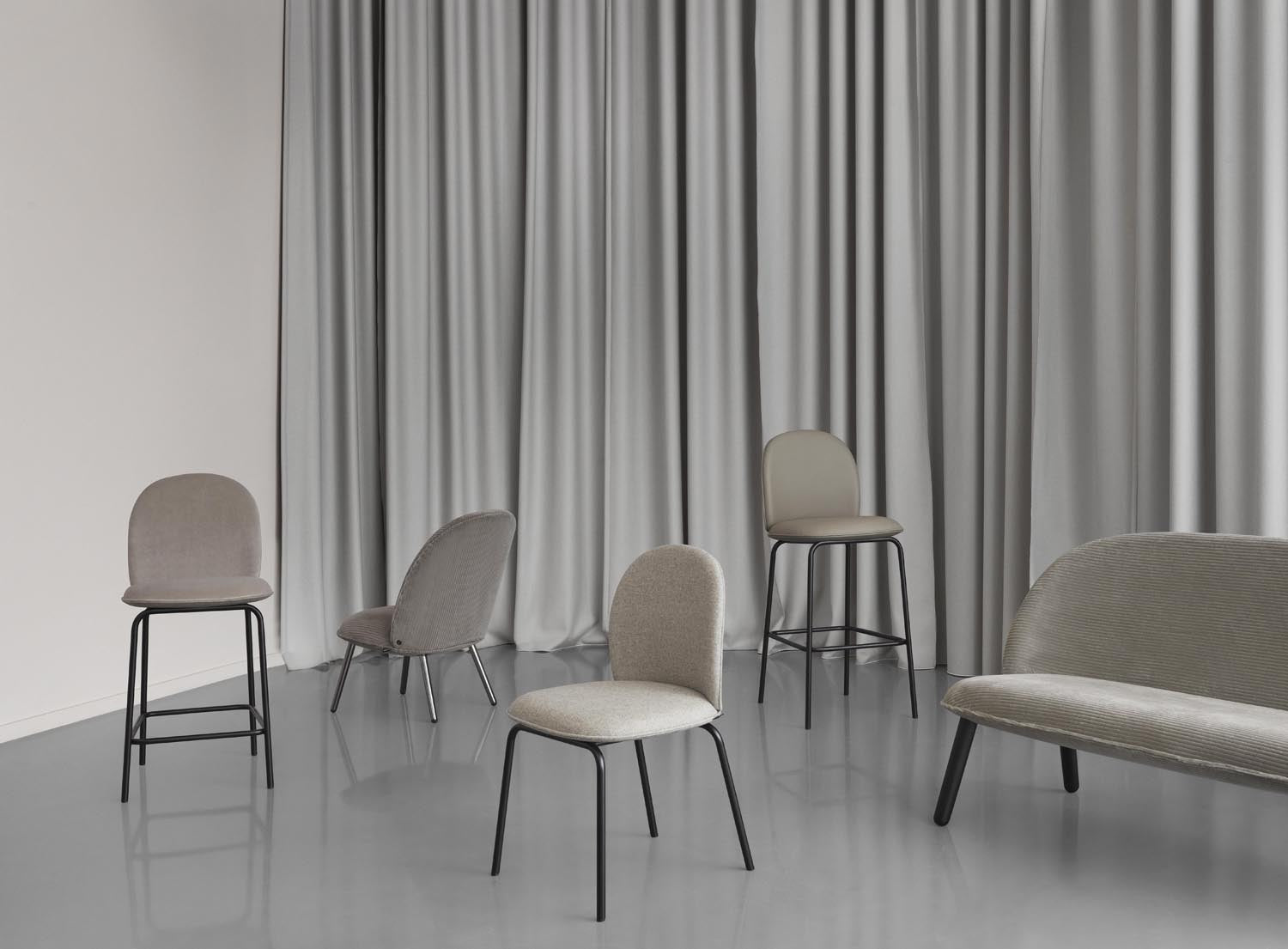 Erleben Sie den Ace Lounge-Sessel Messing Ultra von Normann Copenhagen – ein elegantes Designhighlight, das Komfort und Funktionalität perfekt kombiniert.