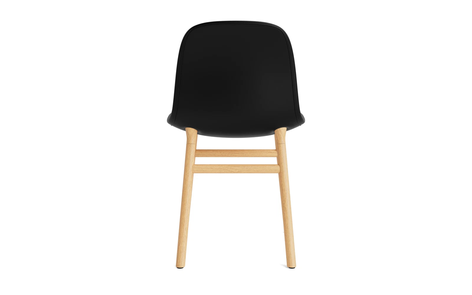 Eleganter Form Stuhl: Komfort und Stil von Normann Copenhagen.
