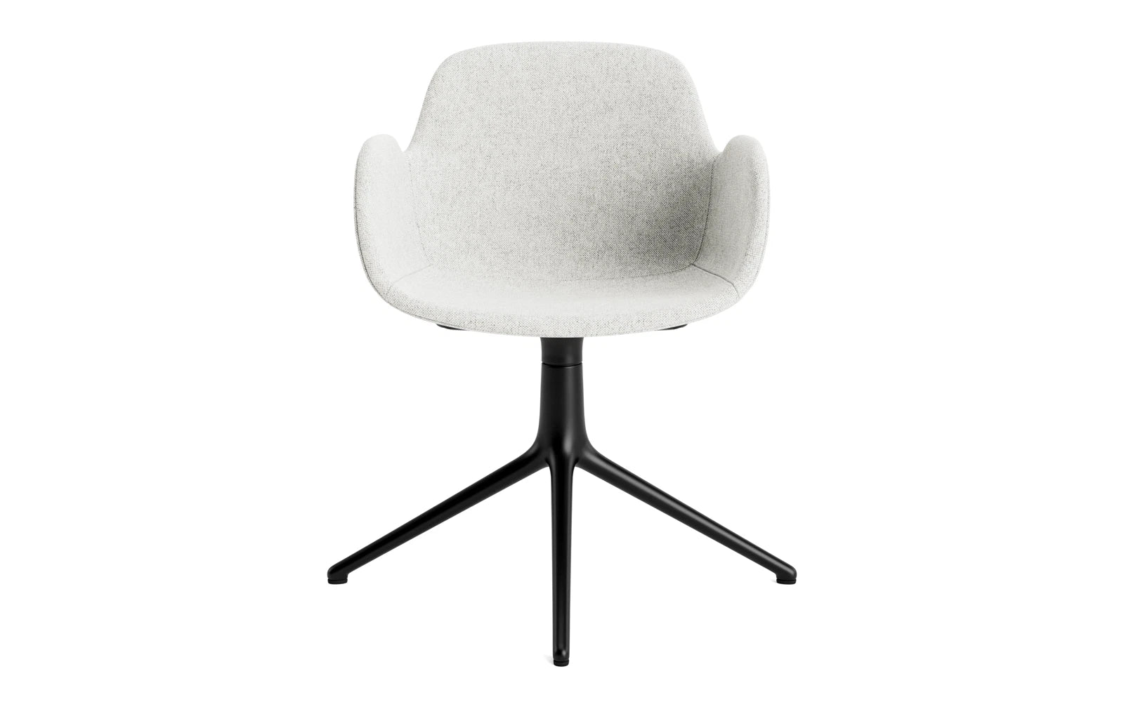 Erleben Sie den Form Drehsessel 4L von Normann Copenhagen: Ein eleganter, drehbarer Sessel aus robustem Aluminium, gepolstert mit luxuriösem Hallingdal-Stoff.