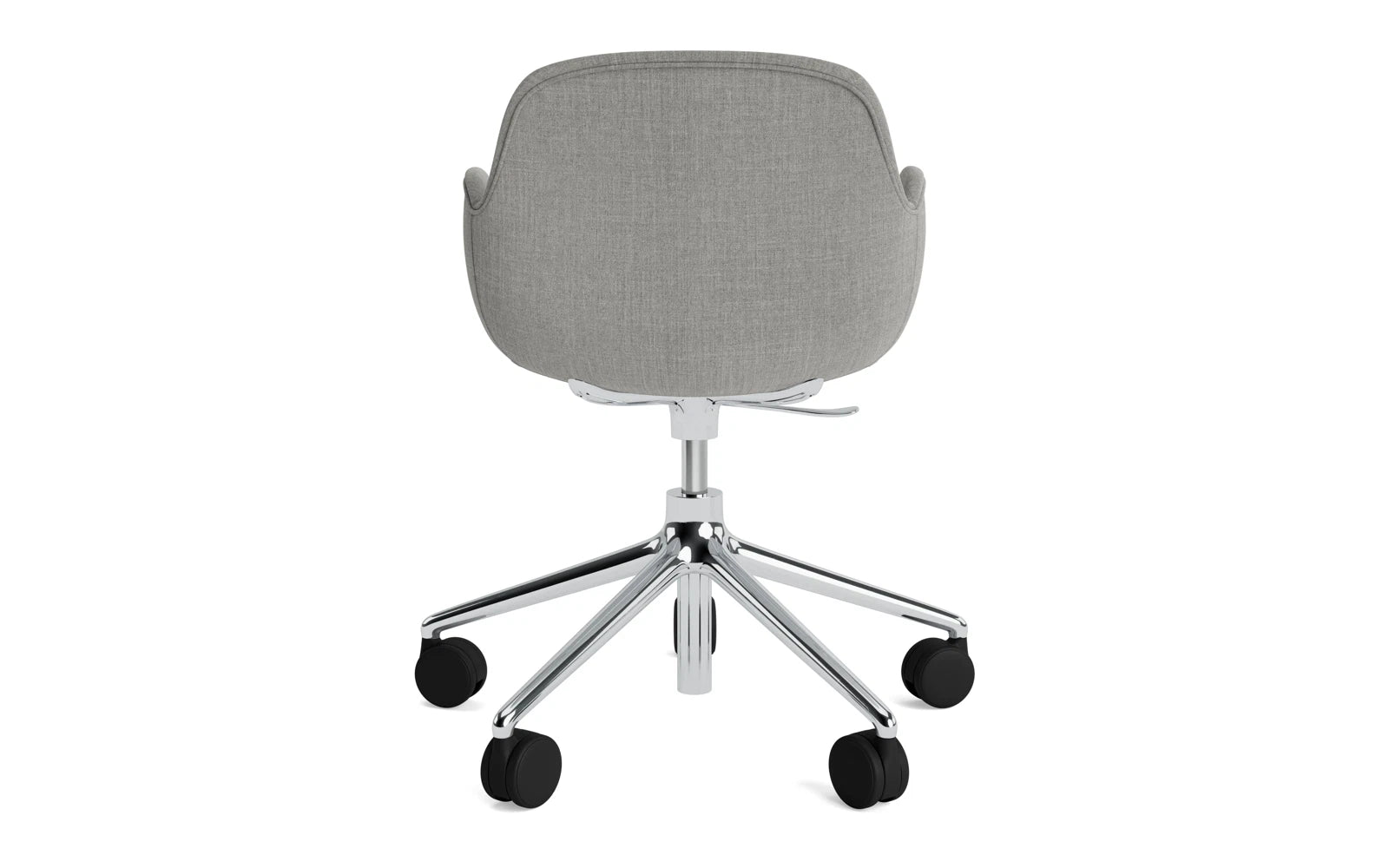 Erleben Sie den Form Drehsessel mit Rollen von Normann Copenhagen – ein eleganter Sessel, der durch sein modernes Design und vielfältige Gestaltungsmöglichkeiten besticht.