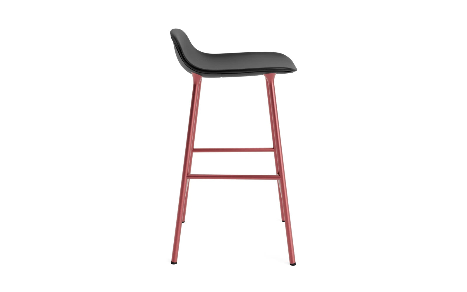Entdecken Sie den stilvollen Form Barstuhl 65 cm in Rot, gepolstert und mit robustem Stahlgestell von Normann Copenhagen – ideal für modernes Wohnen!