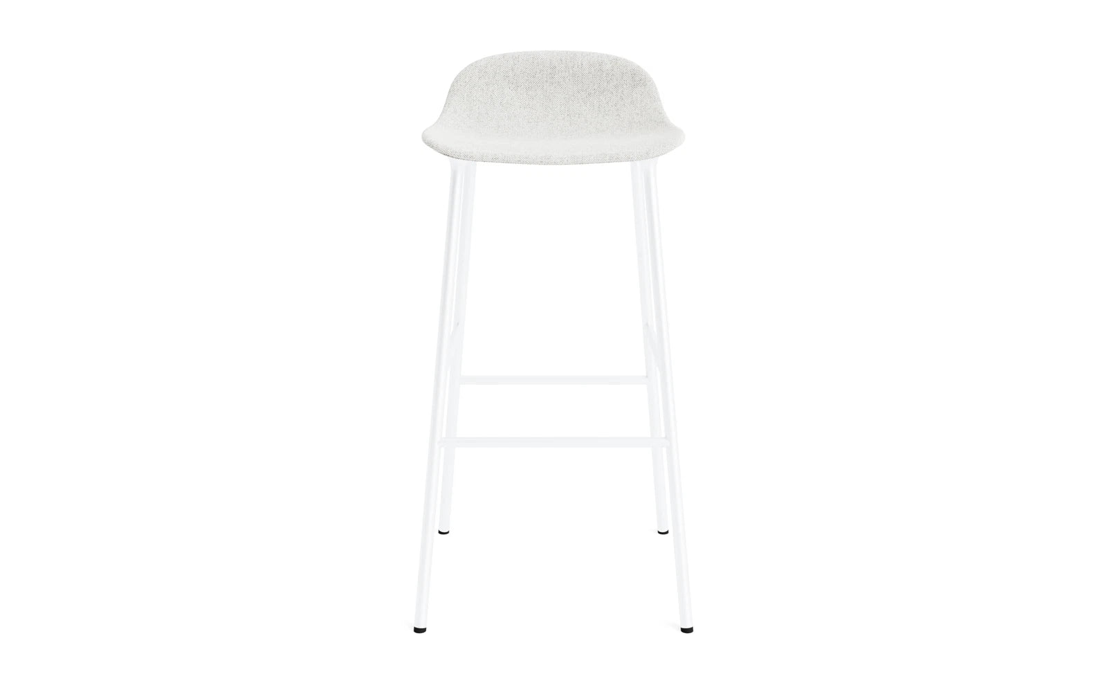 Erleben Sie den Form Barstuhl 75 cm in stilvollem Weiß, gepolstert mit Hallingdal-Stoff von Normann Copenhagen – ideal für trendige Wohnkonzepte.