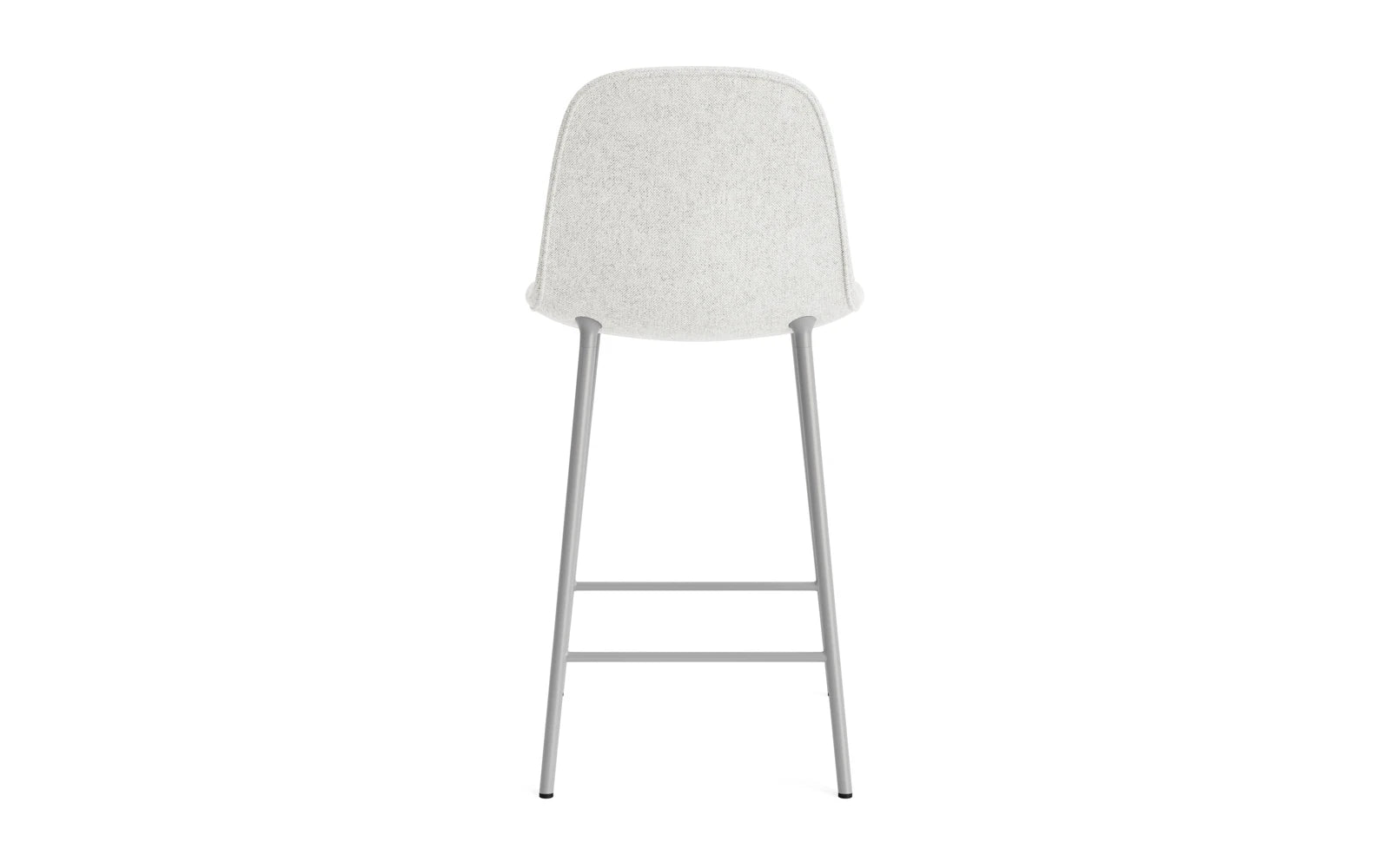 Genießen Sie den eleganten Form Barstuhl 65 cm in Grau, gepolstert mit hochwertigem Hallingdal-Stoff und robustem Stahlgestell – ideal für stilvolle Wohnräume.