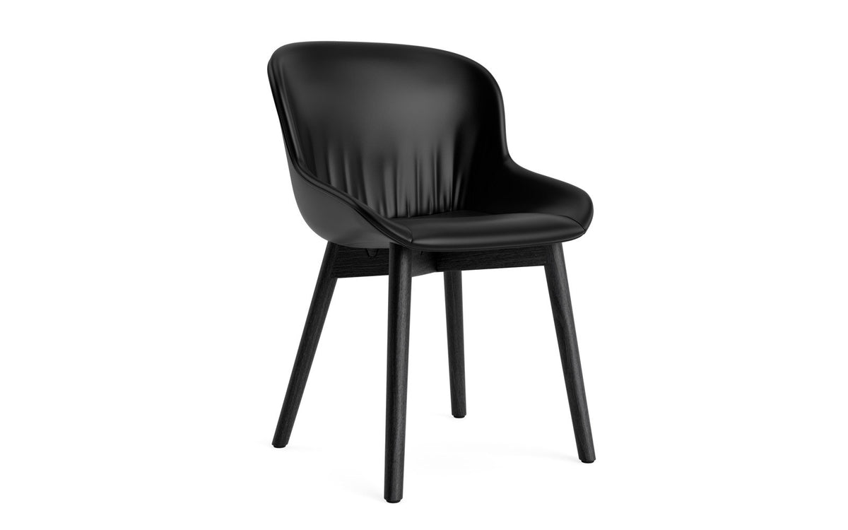 Hyg Comfort Stuhl Vollpolster Schwartz Eiche Ultra in Ultra 41599 präsentiert im Onlineshop von KAQTU Design AG. Stuhl ist von Normann Copenhagen
