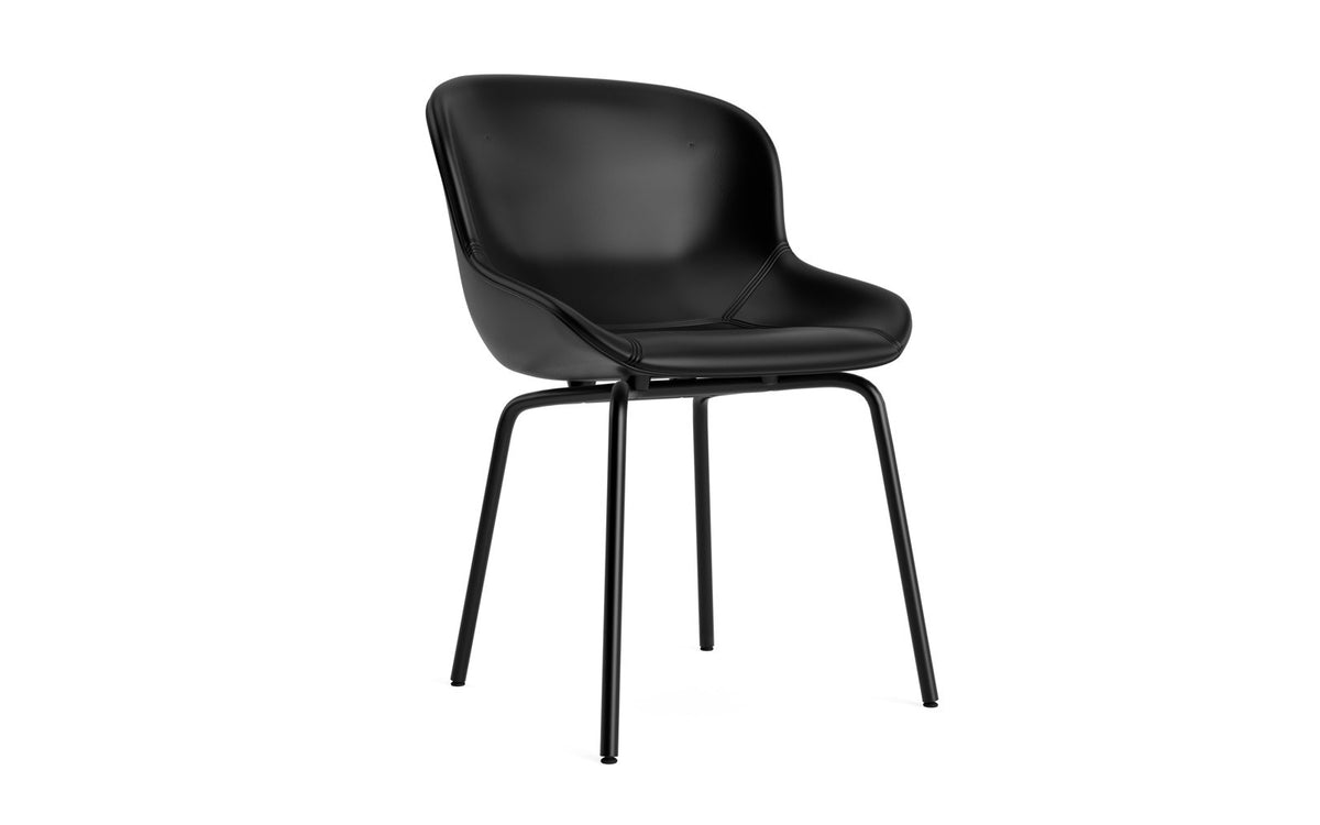 Gepolsterter Stuhl Hyg von Normann Copenhagen mit Sitzschale aus Polypropylen, PU-Schaum, blauem Stoffbezug und pulverbeschichtetem Stahlgestell.