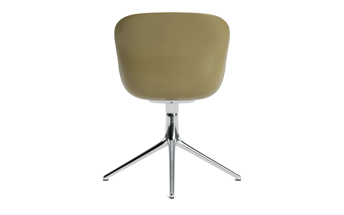 Hyg Drehstuhl Frontpolster Olive/Ultra in Ultra 41599 präsentiert im Onlineshop von KAQTU Design AG. Drehstuhl ist von Normann Copenhagen