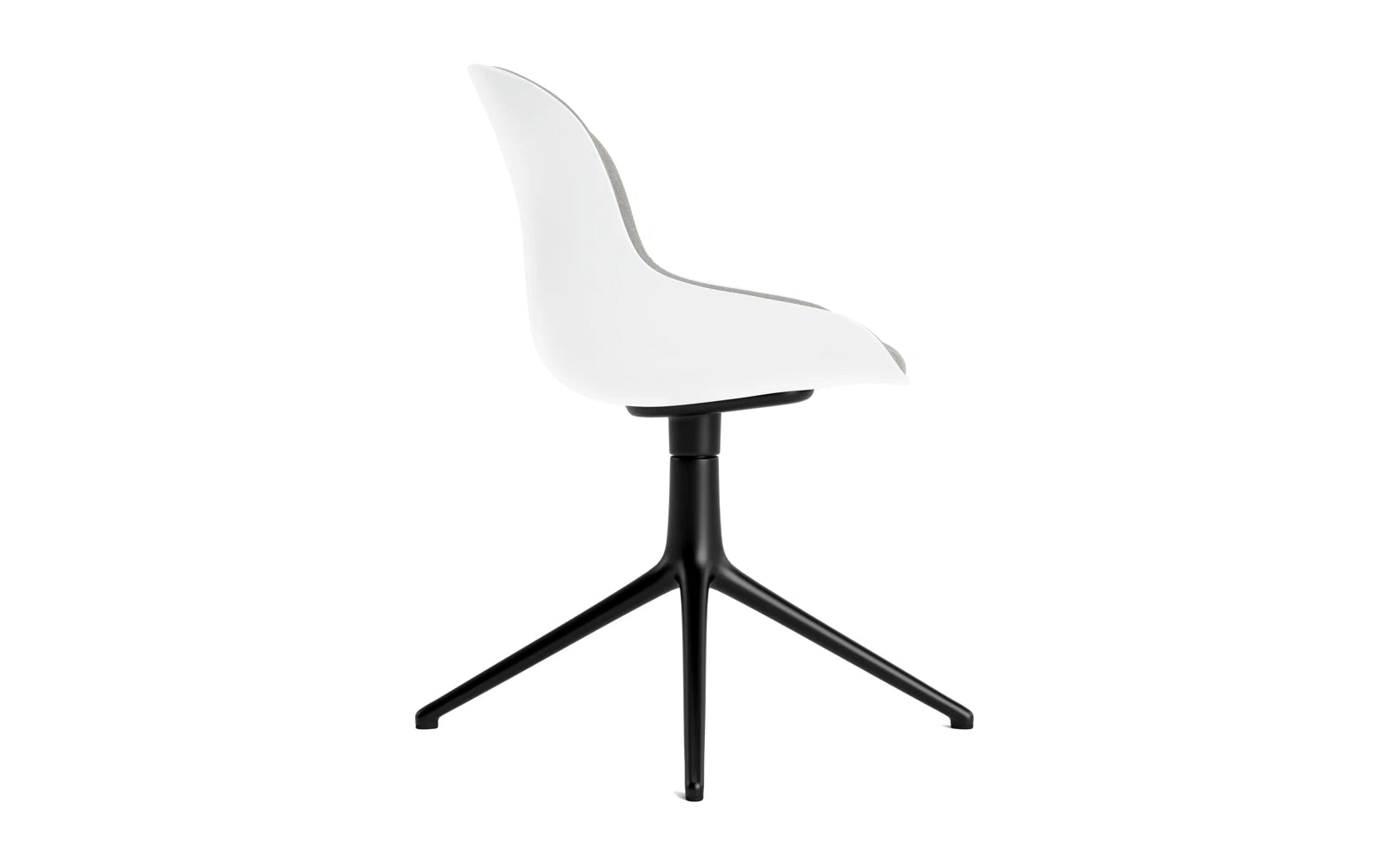 Erleben Sie den Hyg Drehstuhl 4B von Normann Copenhagen: gepolstert, ergonomisch und elegant. Perfekt für Ess- und Loungebereiche.
