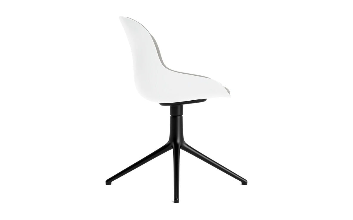 Hyg Drehstuhl 4B gepolstert Schwartz Alu Weiss/Remix in Remix 133 präsentiert im Onlineshop von KAQTU Design AG. Drehstuhl ist von Normann Copenhagen