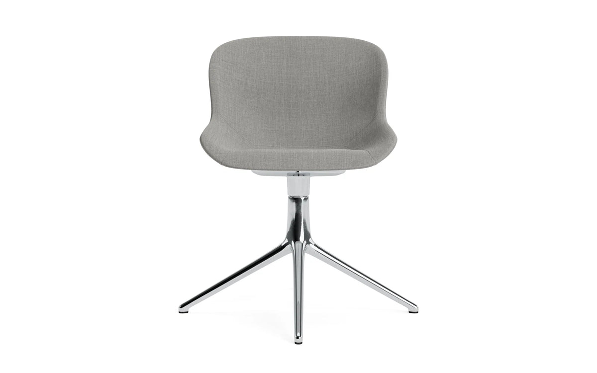 Hyg Drehstuhl gepolstert 4B aluminium Remix in Remix 133 präsentiert im Onlineshop von KAQTU Design AG. Drehstuhl ist von Normann Copenhagen