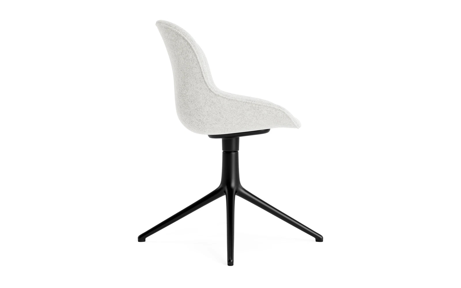 Entdecken Sie den Hyg Drehstuhl von Normann Copenhagen: gepolstert, stilvoll und ideal für einladende Ess- und Lounge-Ambiente.