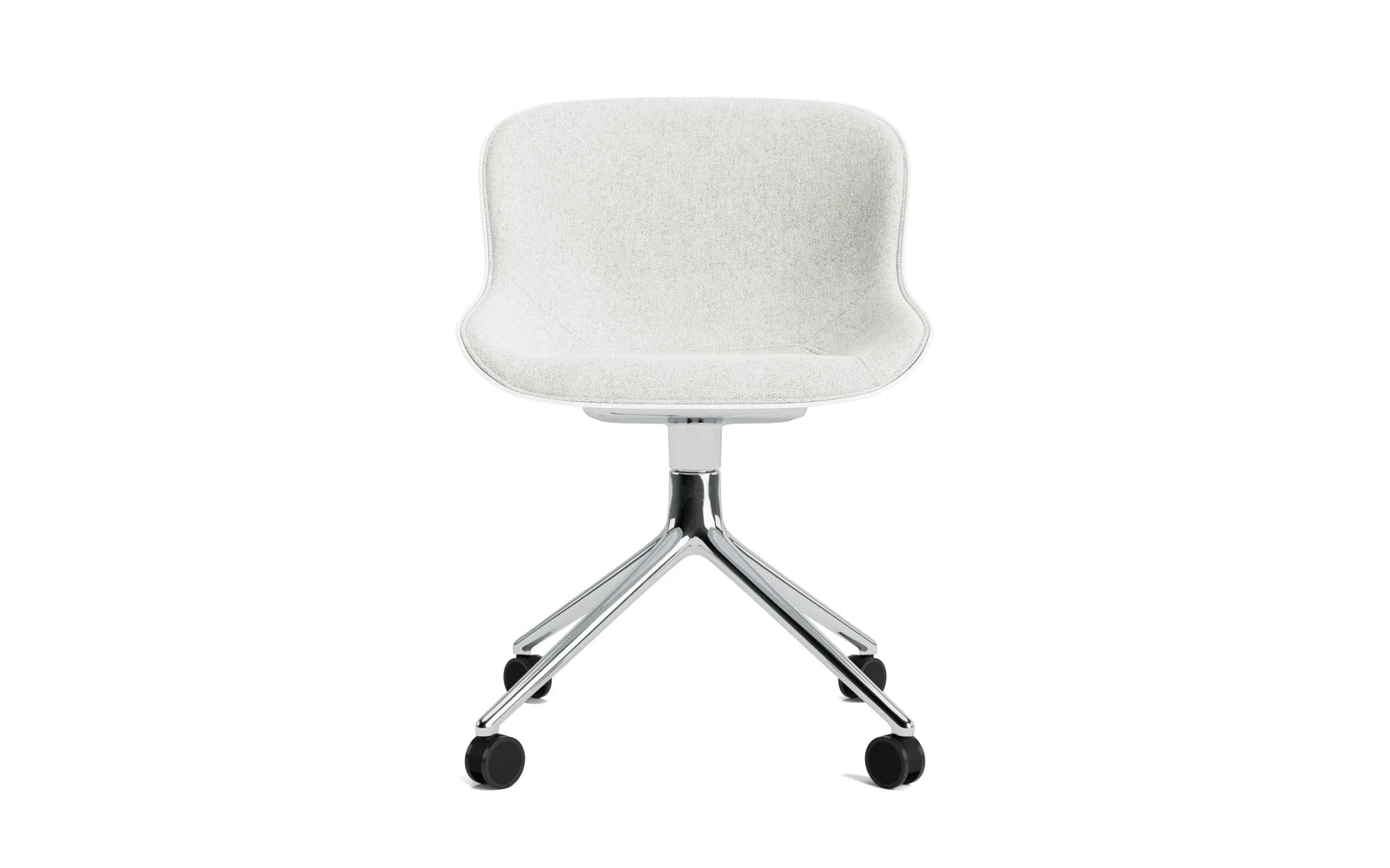 Erleben Sie den Hyg Drehstuhl 4W von Normann Copenhagen – ein eleganter Drehstuhl in Weiß, der durch seine organischen Formen und den hochwertigen Hallingdal-Stoff für Gemütlichkeit und Stil sorgt.