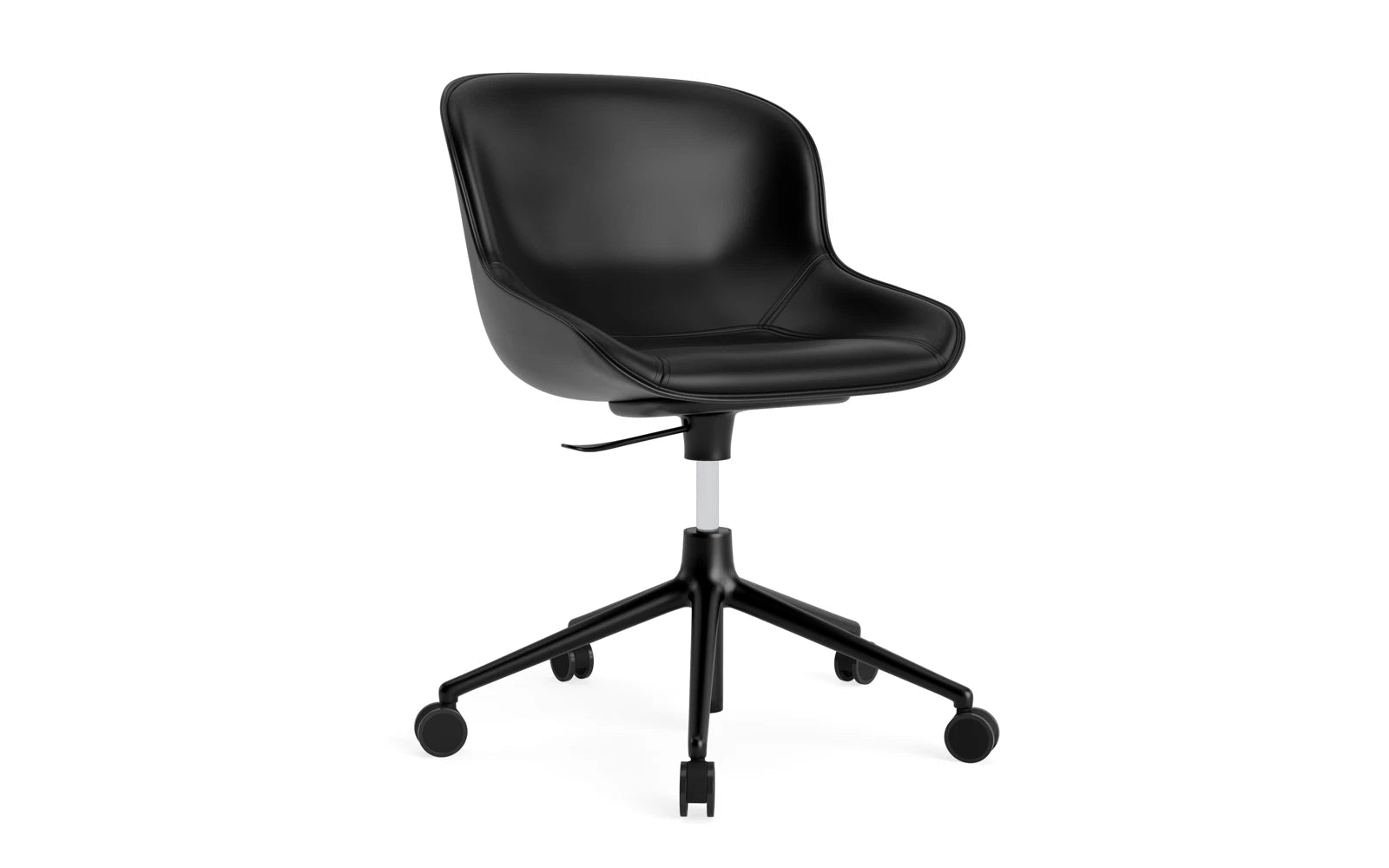 Hyg Drehsessel mit Rollen und Gaslift Frontpolster Schwartz Alu Schwartz/Ultra in Ultra 41599 präsentiert im Onlineshop von KAQTU Design AG. Sessel ist von Normann Copenhagen