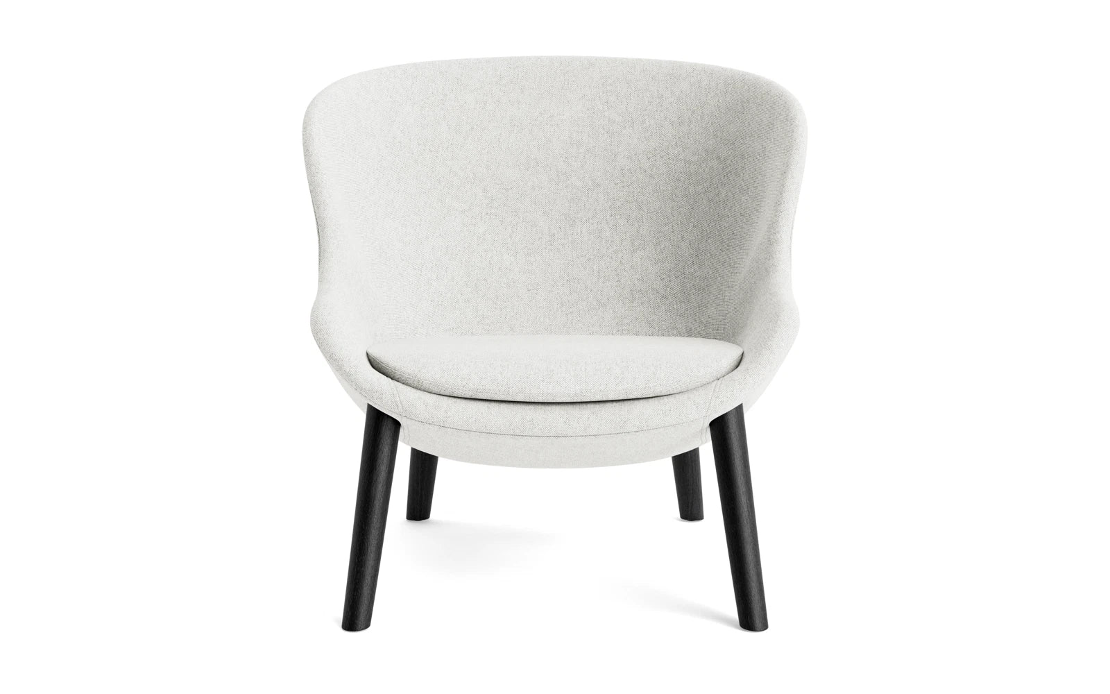 Erleben Sie den Hyg Lounge-Sessel in elegantem Schwarz und Eiche, der mit seiner organischen Form und hochwertigen Materialien ein Gefühl von Ruhe und Stil in jeden Raum bringt.