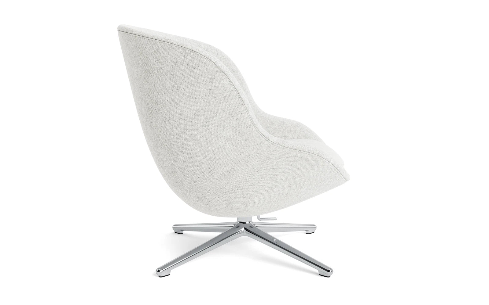 Entdecken Sie den Hyg Lounge-Sessel Niedrig von Normann Copenhagen – ein stilvolles Möbelstück, das Komfort und skandinavisches Design vereint.