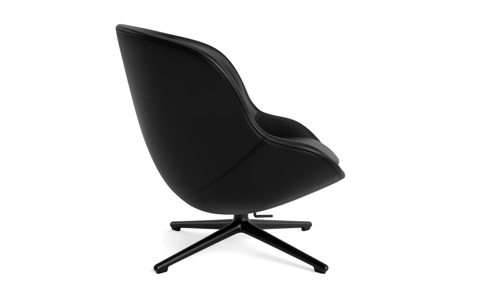 Genießen Sie den Hyg Lounge-Sessel Niedrig mit Drehgestell aus schwarzem Aluminium von Normann Copenhagen – ein stilvolles Möbelstück, das Komfort und skandinavisches Design vereint.