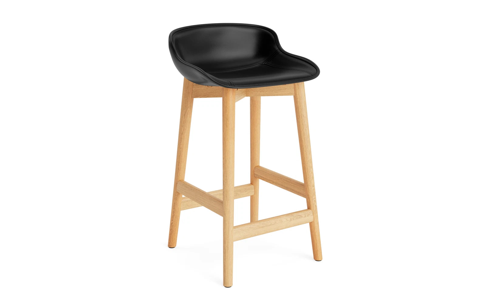 Hyg Barhocker 65 cm Polster Eiche Schwartz/Ultra Leder in Ultra 41599 präsentiert im Onlineshop von KAQTU Design AG. Barstuhl ist von Normann Copenhagen