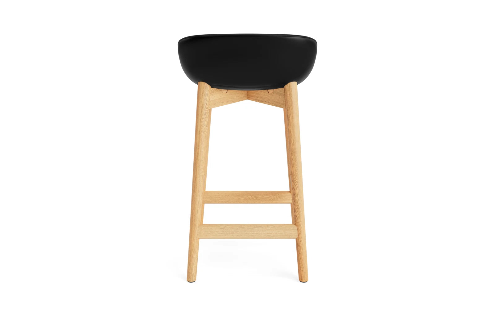 Erleben Sie den Hyg Barhocker 65 cm von Normann Copenhagen – ein eleganter, vollpolsterter Barhocker aus Eiche und Ultra Leder, der Gemütlichkeit und modernes Design vereint.