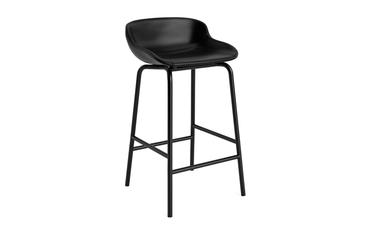 Hyg Barhocker 65 cm vollpolster schwartz stahl Ultra leder in Ultra 41599 präsentiert im Onlineshop von KAQTU Design AG. Barhocker ist von Normann Copenhagen