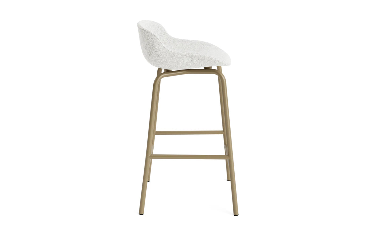 Hyg Barhocker 65 cm Vollpolster Stahl Sand/Hallingdal in Hallingdal 110 präsentiert im Onlineshop von KAQTU Design AG. Barstuhl ist von Normann Copenhagen