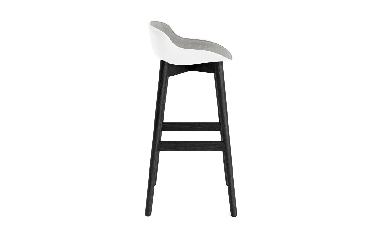 Entdecken Sie den Hyg Barhocker 75 cm von Normann Copenhagen – ein stilvoller Barhocker aus schwarzer Eiche mit hochwertigem Remix-Polster, ideal für gemütliche Räume.