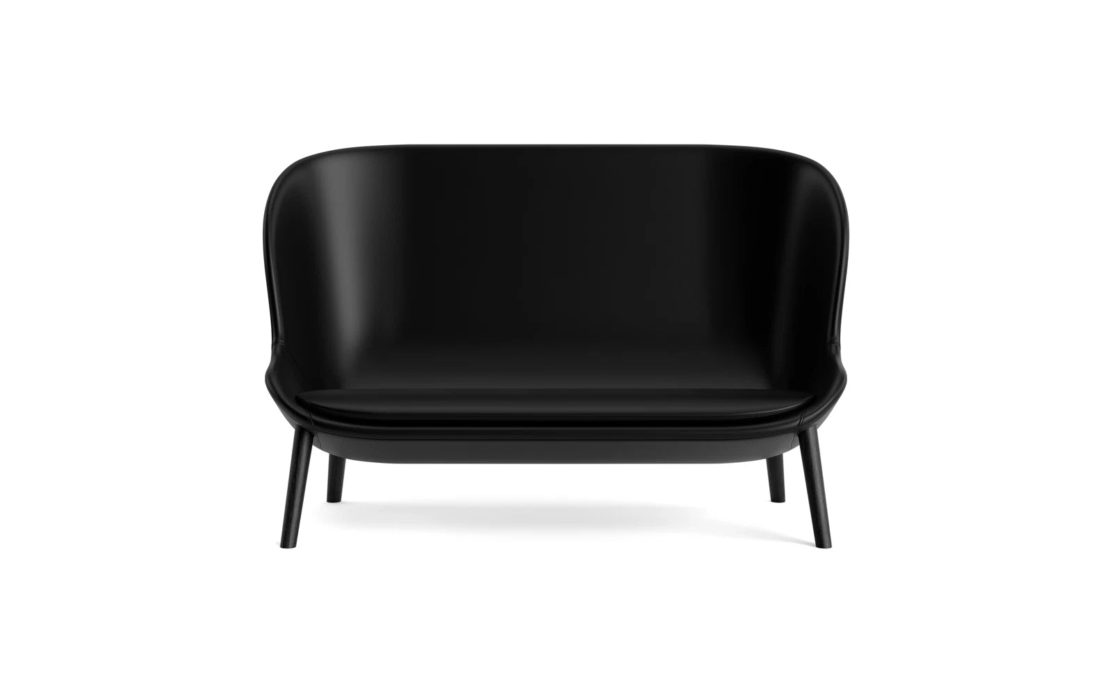 Erleben Sie mit dem Hyg Sofa Eiche Ultra von Normann Copenhagen skandinavisches Design, das Gemütlichkeit und Stil vereint.