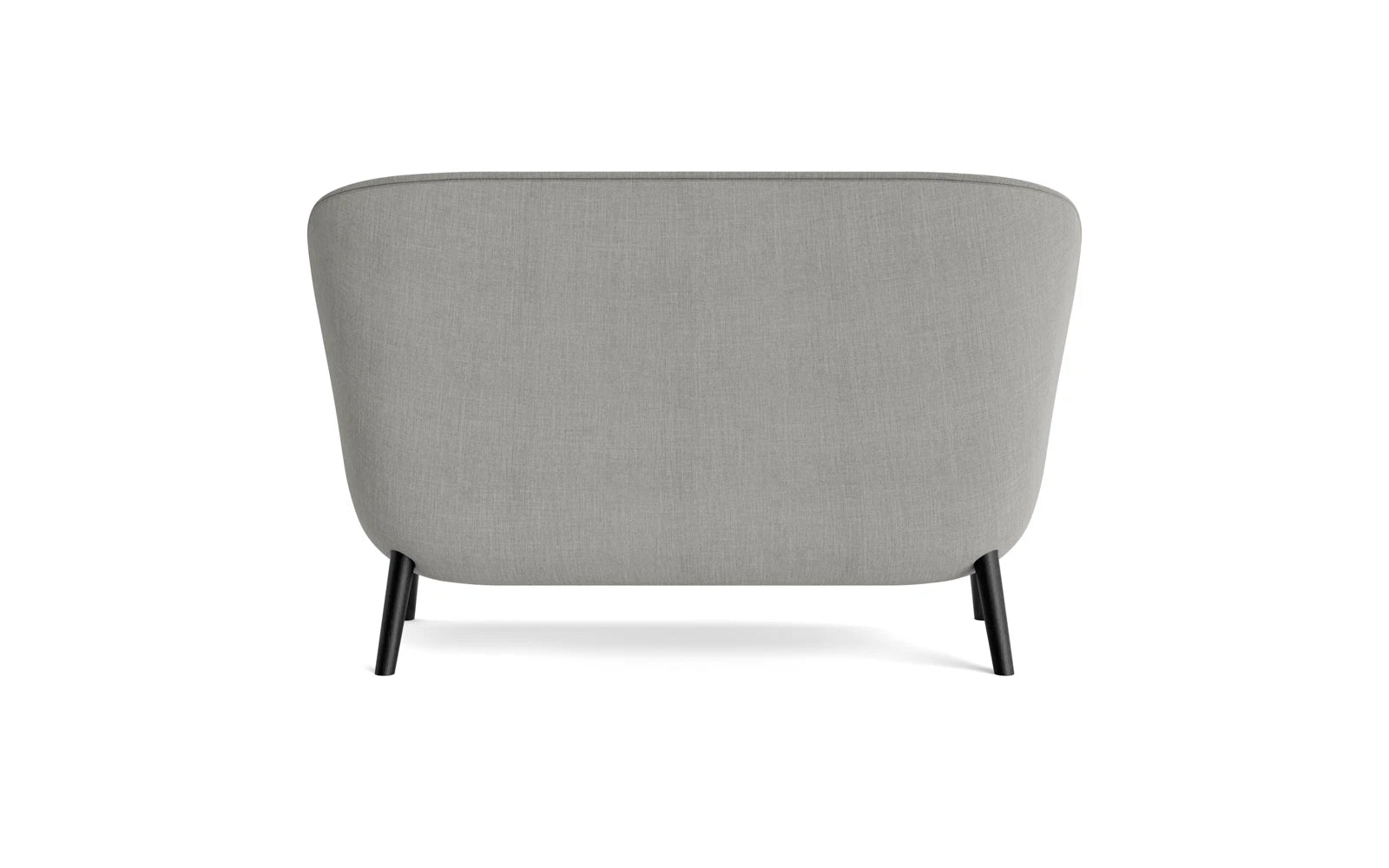 Das Hyg Sofa von Normann Copenhagen vereint dänische Hygge mit organischem Design. Komfortabel, stilvoll und individuell anpassbar.