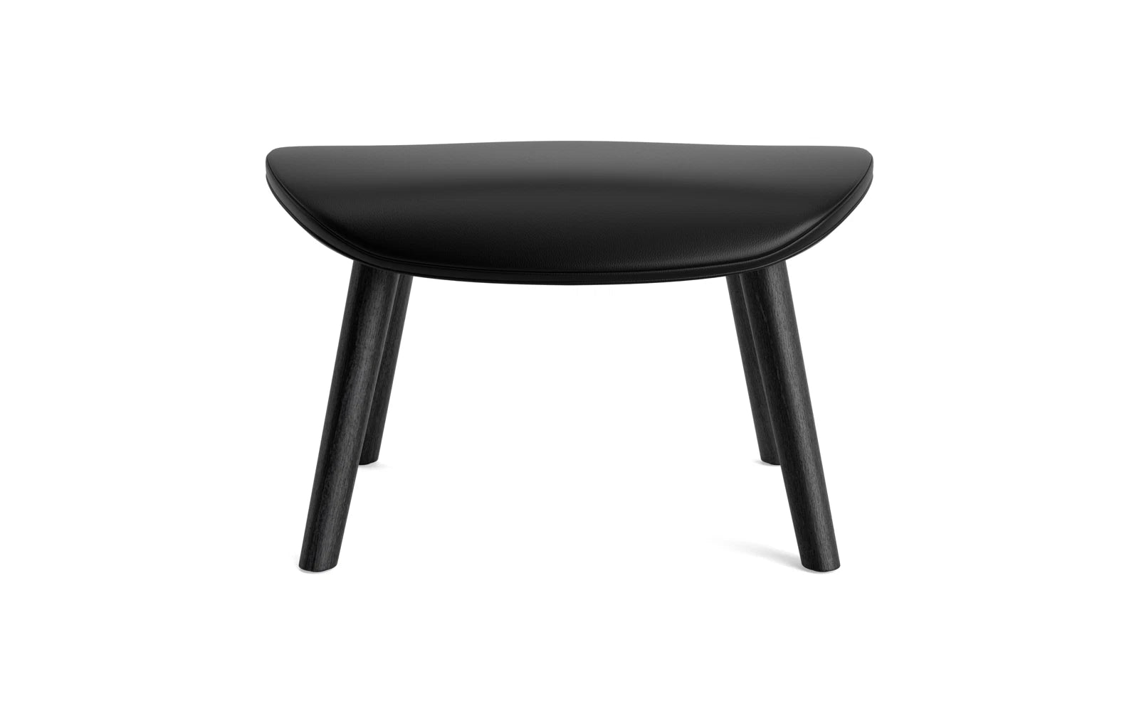 Erleben Sie den Hyg Fusshocker Schwarze Eiche Ultra von Normann Copenhagen – ein elegantes Design, das Gemütlichkeit und Stil vereint.