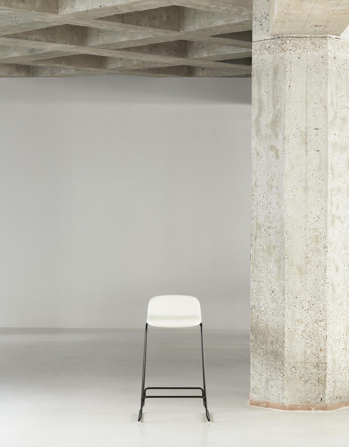 Just Barhocker 65 cm, gepolstert, schwarzer Stahl/ Hallingdal in Hallingdal 110 präsentiert im Onlineshop von KAQTU Design AG. Barstuhl ist von Normann Copenhagen