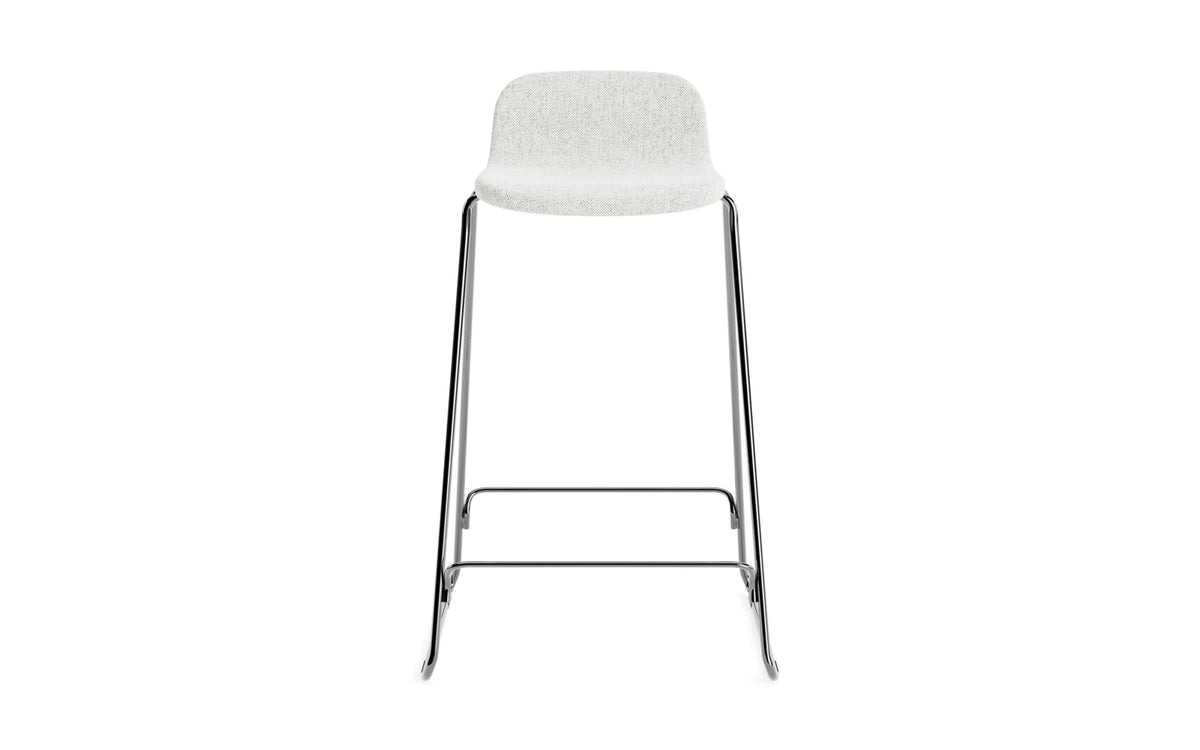 Just Barhocker 65 cm mit Lehne, gepolstert, Chrom/ Hallingdal in Hallingdal 110 präsentiert im Onlineshop von KAQTU Design AG. Barstuhl ist von Normann Copenhagen