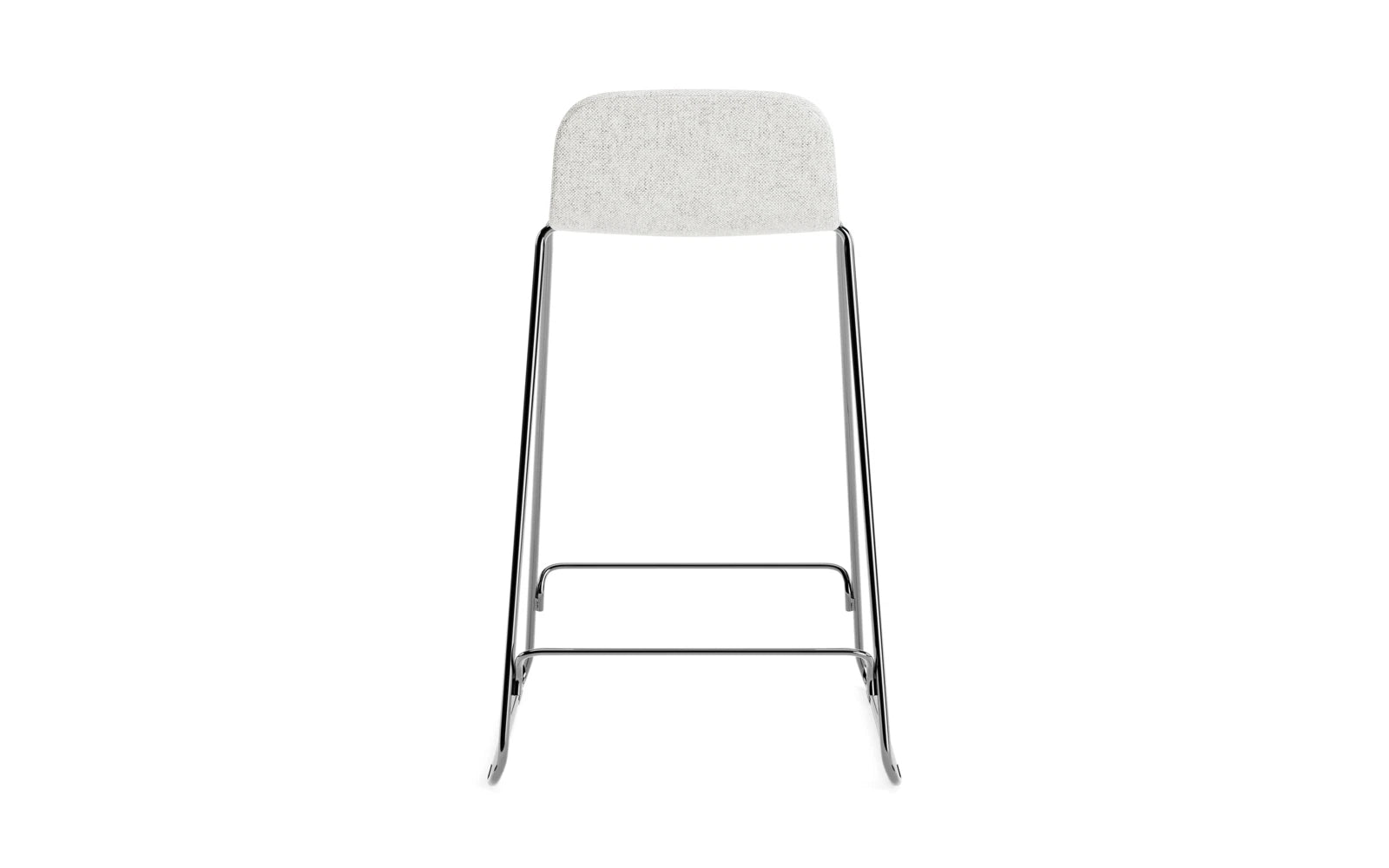 Erleben Sie den Just Barhocker 65 cm mit Lehne von Normann Copenhagen – ein elegantes, gepolstertes Möbelstück in Chrom/Hallingdal für jeden Raum.