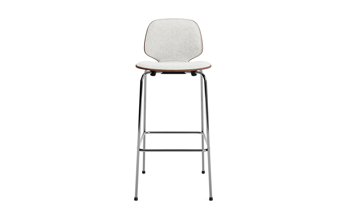My Chair Barhocker 75 cm Frontpolster Krom Walnuss in Hallingdal 110 präsentiert im Onlineshop von KAQTU Design AG. Barstuhl ist von Normann Copenhagen
