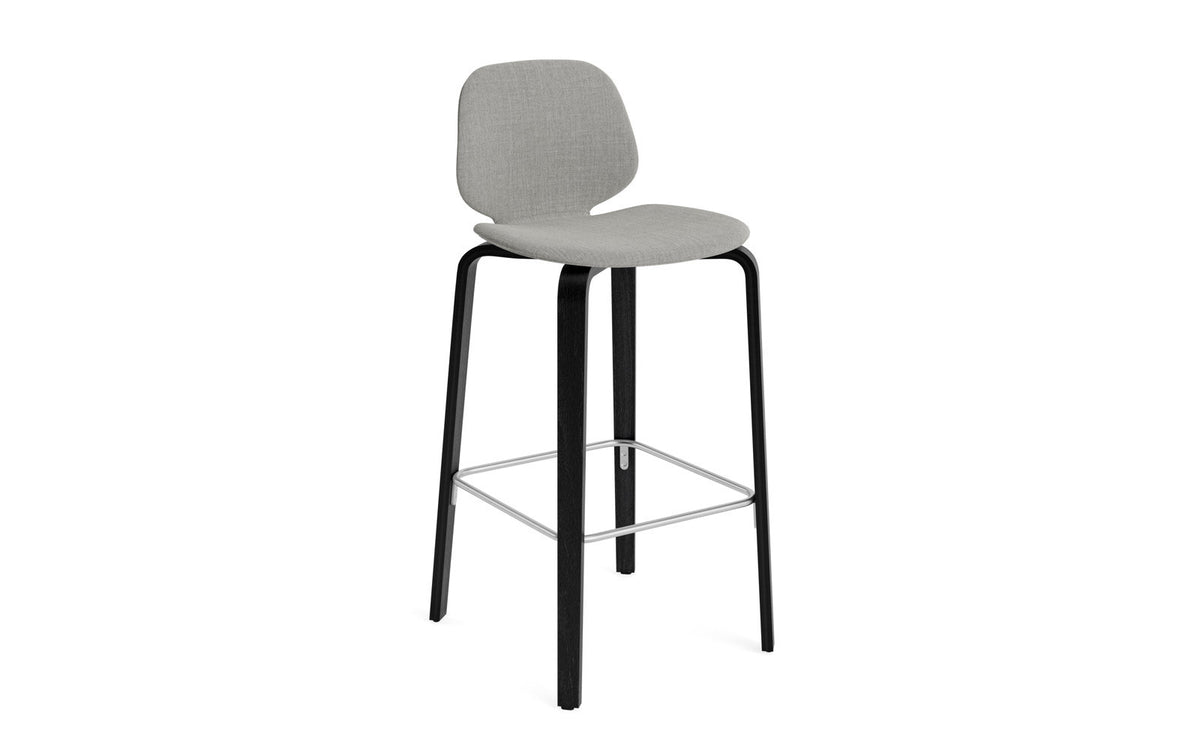 My Chair Barhocker 75 cm vollpolster holz in Remix 133 präsentiert im Onlineshop von KAQTU Design AG. Barstuhl ist von Normann Copenhagen