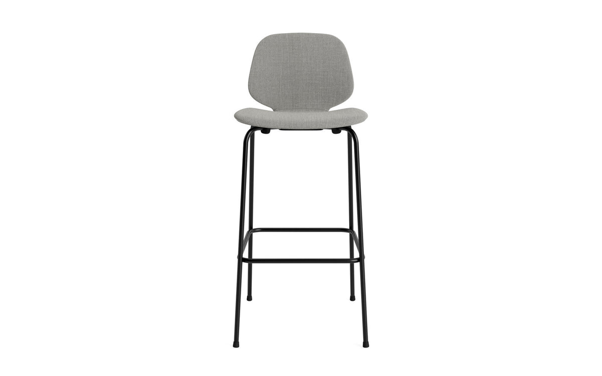My Chair Barhocker 75 cm Frontpolster in Remix 133 präsentiert im Onlineshop von KAQTU Design AG. Barstuhl ist von Normann Copenhagen