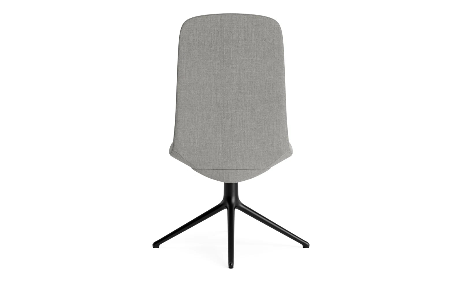 Entdecken Sie den Off Chair niedrig mit Drehgestell 4B in stilvollem Schwarz Aluminium und hochwertigem Remix-Kissen von Normann Copenhagen – ideal für modernes Arbeiten.