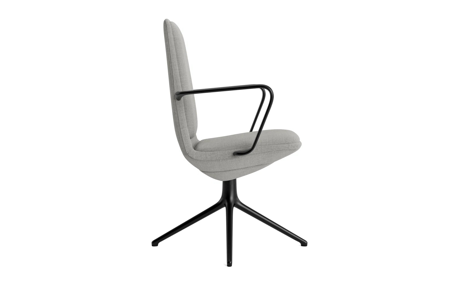 Erleben Sie den Off Armchair niedrig mit Drehgestell 4B in stilvollem Schwartz Aluminium und bequemen Remix-Kissen – die perfekte Kombination aus Design und Ergonomie.